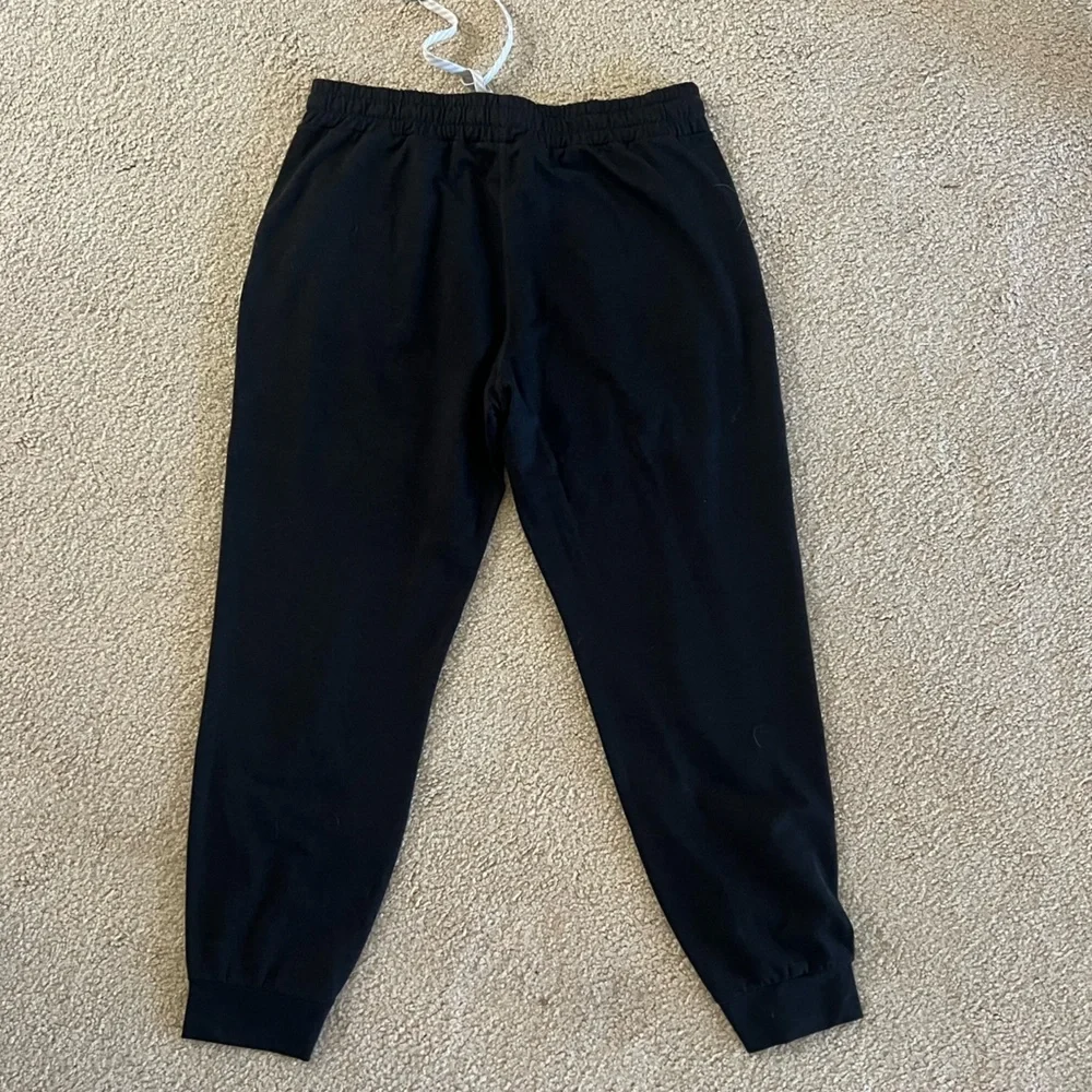 Vuori Performance Jogger - Picture 6 of 6
